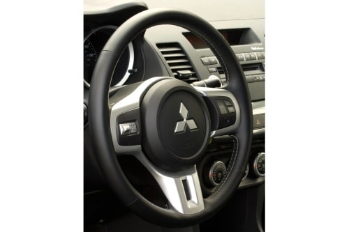 2010 Mitsubishi Lancer Evolution GSR Sedan Steering Wheel Detail