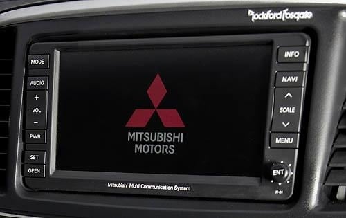 2010 Mitsubishi Lancer Evolution MR Touring Center Console w/optional Navigation