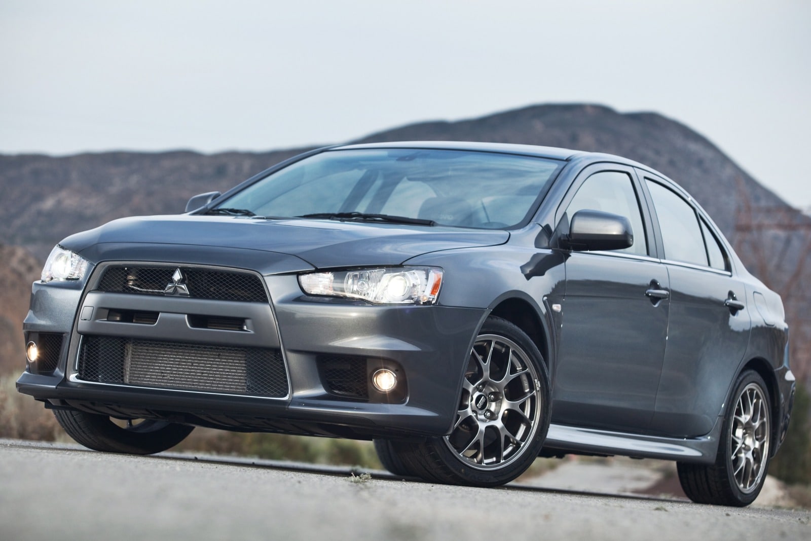 2010 Mitsubishi Lancer Evolution Review & Ratings | Edmunds