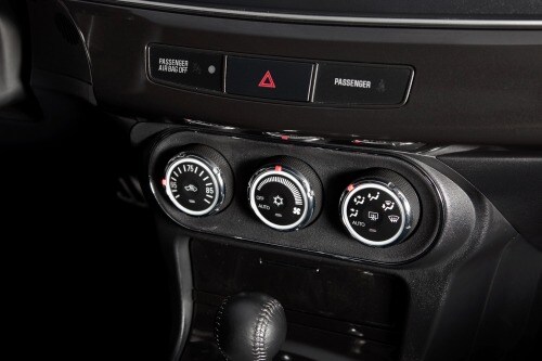 2012 Mitsubishi Lancer Evolution Sedan Center Console