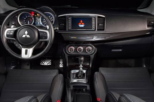 2013 Mitsubishi Lancer Evolution MR Sedan Dashboard