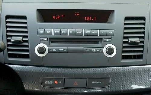 2010 Mitsubishi Lancer Sportback Ralliart Center Console