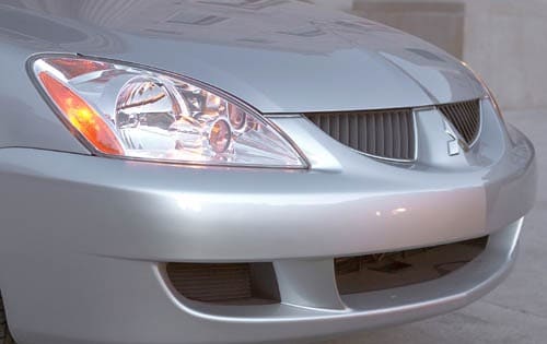 2004 Mitsubishi Lancer LS Front Grille and Headlamp Detail