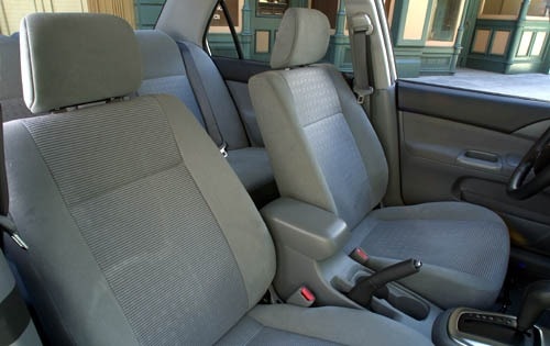 2004 Mitsubishi Lancer LS Interior