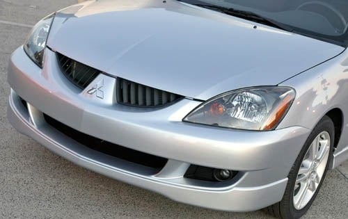 2004 Mitsubishi Lancer Ralliart Front Grille and Badging