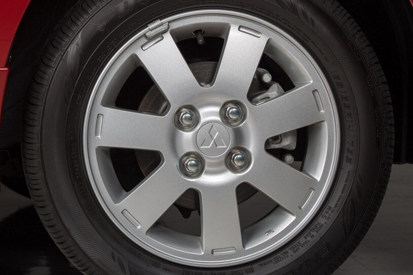 2014 Mitsubishi Mirage Pictures - 174 Photos | Edmunds