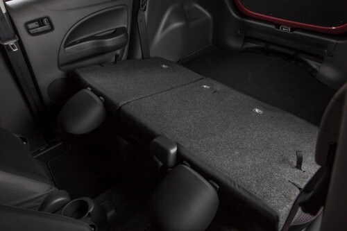 2015 Mitsubishi Mirage ES 4dr Hatchback Interior