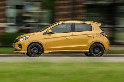Mitsubishi Mirage SE 4dr Hatchback Profile Shown