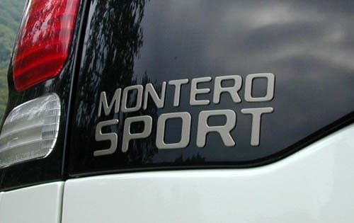 2000 Mitsubishi Montero Sport Rear Badging
