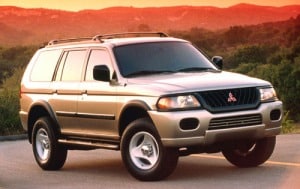 2000 Mitsubishi Montero Sport What S It Worth Edmunds