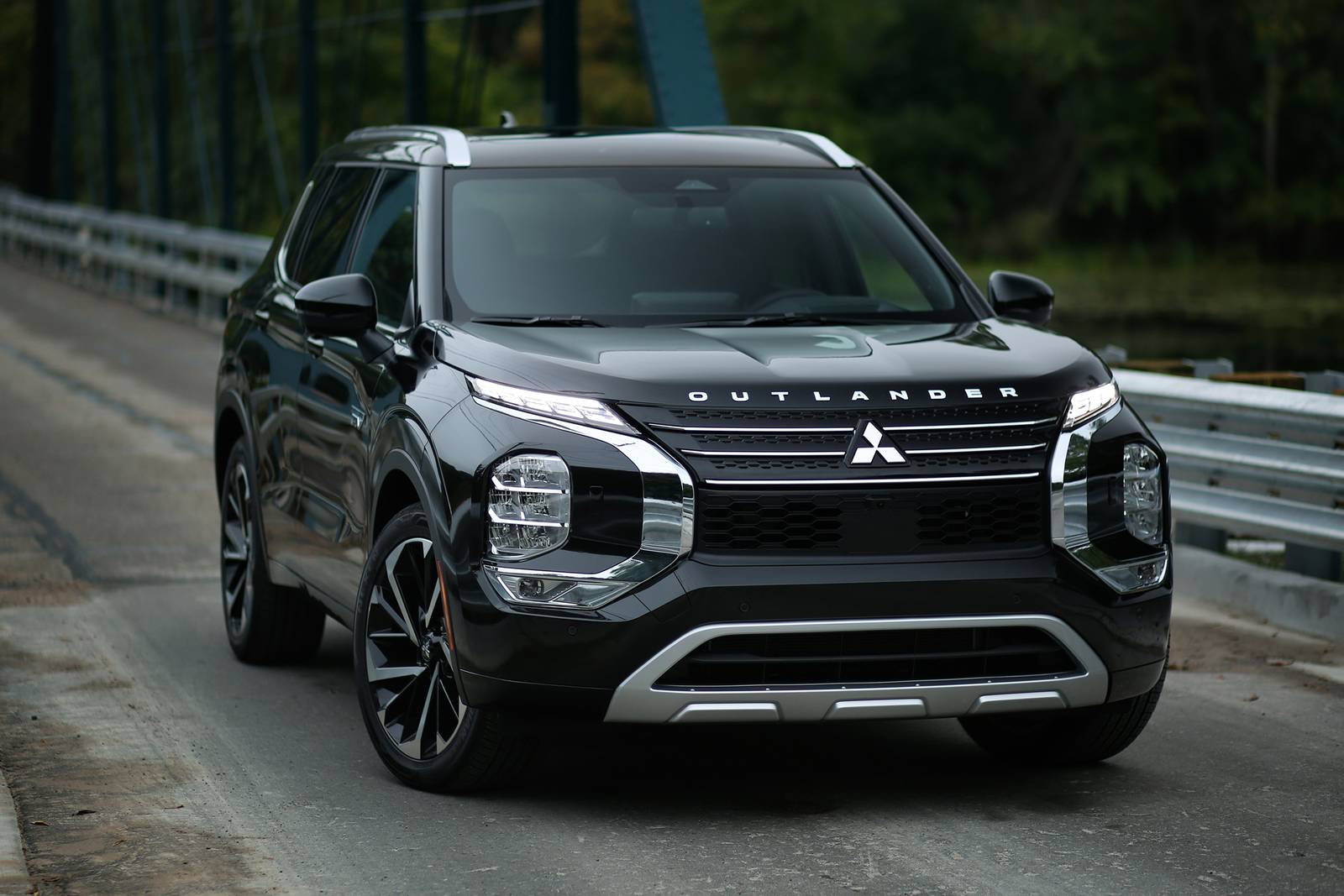 2023 Mitsubishi Outlander Phev S