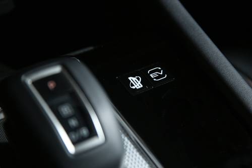 2025 Mitsubishi Outlander PHEV SEL 4dr SUV Interior Detail