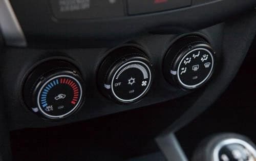 2011 Mitsubishi Outlander Sport ES Center Console