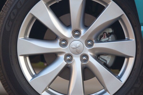2012 Mitsubishi Outlander Sport SE 4dr SUV Wheel