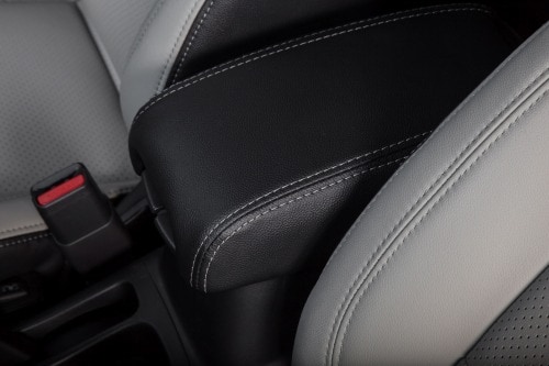 2013 Mitsubishi Outlander Sport LE 4dr SUV Center Console