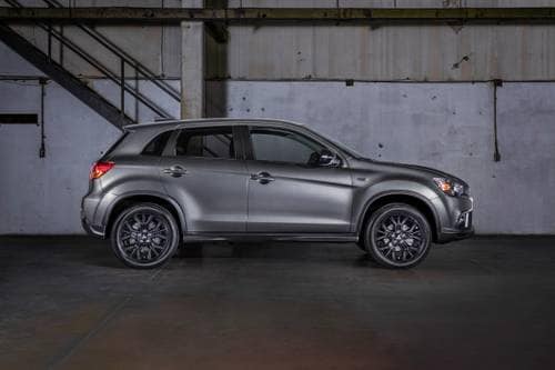 2018 Mitsubishi Outlander Sport 2.0 LE 4dr SUV Profile