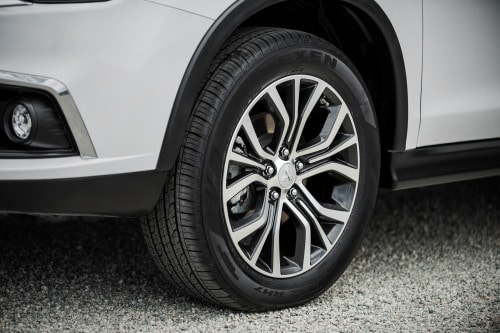 2018 Mitsubishi Outlander Sport 2.4 SEL 4dr SUV Wheel