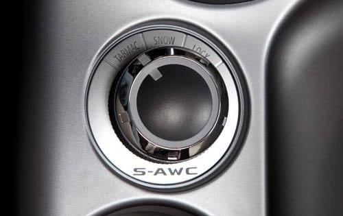 2011 Mitsubishi Outlander GT Interior Detail