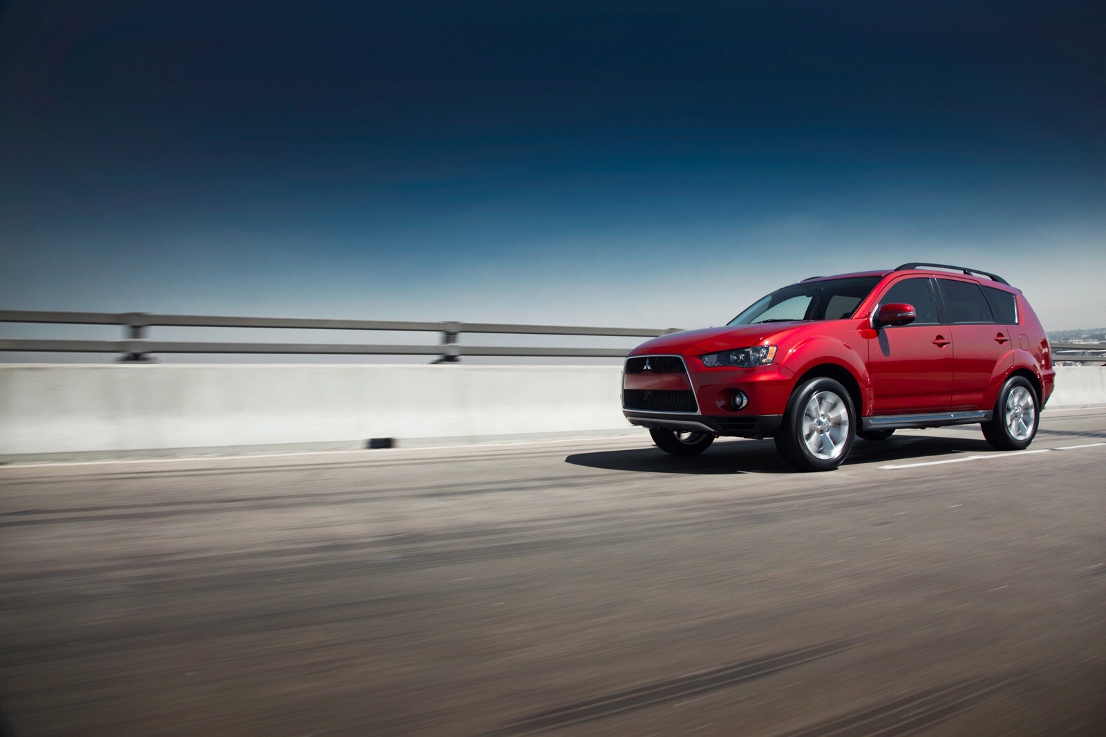 2007'13 Mitsubishi Outlander V6 Among Vehicles Recalled for Suspension