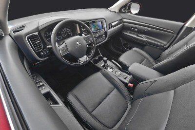 Used 2016 Mitsubishi Outlander Pictures 52 Photos Edmunds 2016 Mitsubishi Outlander Gt 4dr Suv Interior