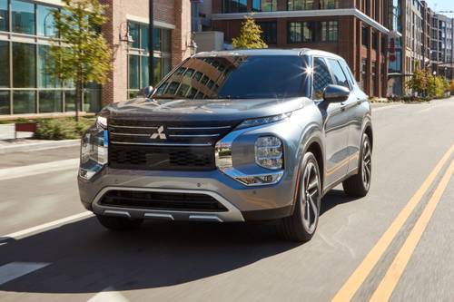 2022 Mitsubishi Outlander SE Launch Edition 4dr SUV Exterior Shown