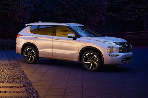 2022 Mitsubishi Outlander SEL Launch Edition 4dr SUV Exterior Shown