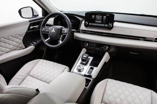 Mitsubishi Outlander SEL 4dr SUV Dashboard