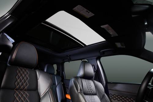 Mitsubishi Outlander SEL 4dr SUV Interior Detail. Premium Package Shown.