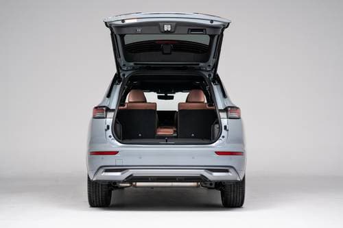 2025 Mitsubishi Outlander SEL 4dr SUV Cargo Area