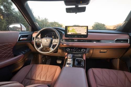2025 Mitsubishi Outlander SEL 4dr SUV Dashboard