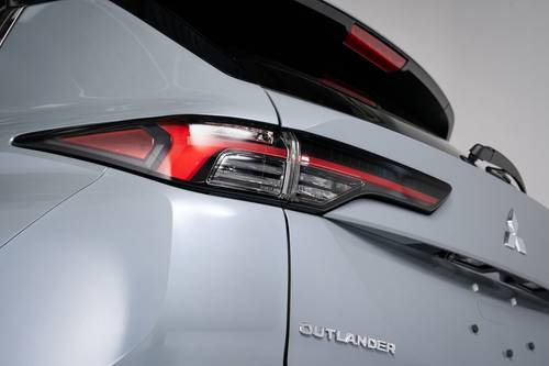 2025 Mitsubishi Outlander SEL 4dr SUV Exterior Detail