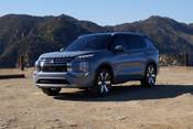 2025 Mitsubishi Outlander SEL 4dr SUV Exterior Shown