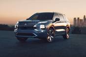 2025 Mitsubishi Outlander SEL 4dr SUV Exterior Shown