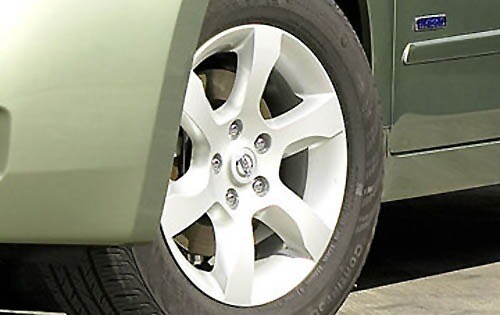 2007 Nissan Altima Hybrid Wheel Detail