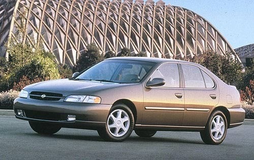1998 Nissan Altima 4 Dr SE Sedan