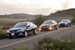 Model Year Review Edmunds 2017 Honda Accord Vs Mazda 6 Nissan Altima Comparison Test