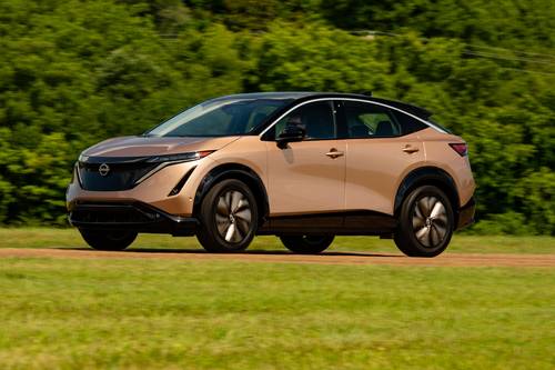 2025 Nissan ARIYA Platinum+ e-4ORCE 4dr SUV Exterior Shown