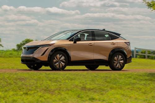 2025 Nissan ARIYA Platinum+ e-4ORCE 4dr SUV Exterior Shown