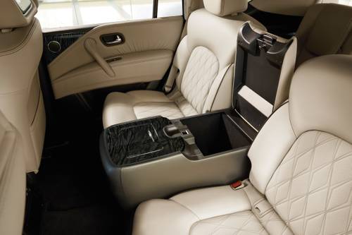 2024 Nissan Armada Platinum 4dr SUV Interior Detail