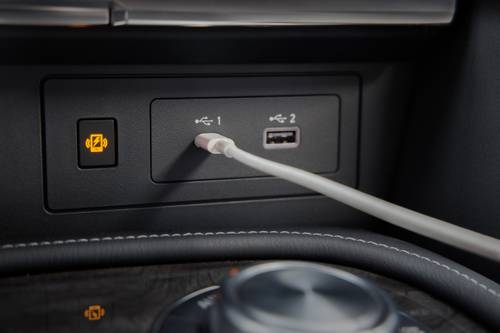 2024 Nissan Armada Platinum 4dr SUV Interior Detail