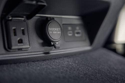 2024 Nissan Armada Platinum 4dr SUV Interior Detail