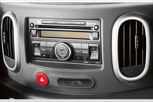 2009 Nissan Cube Center Console