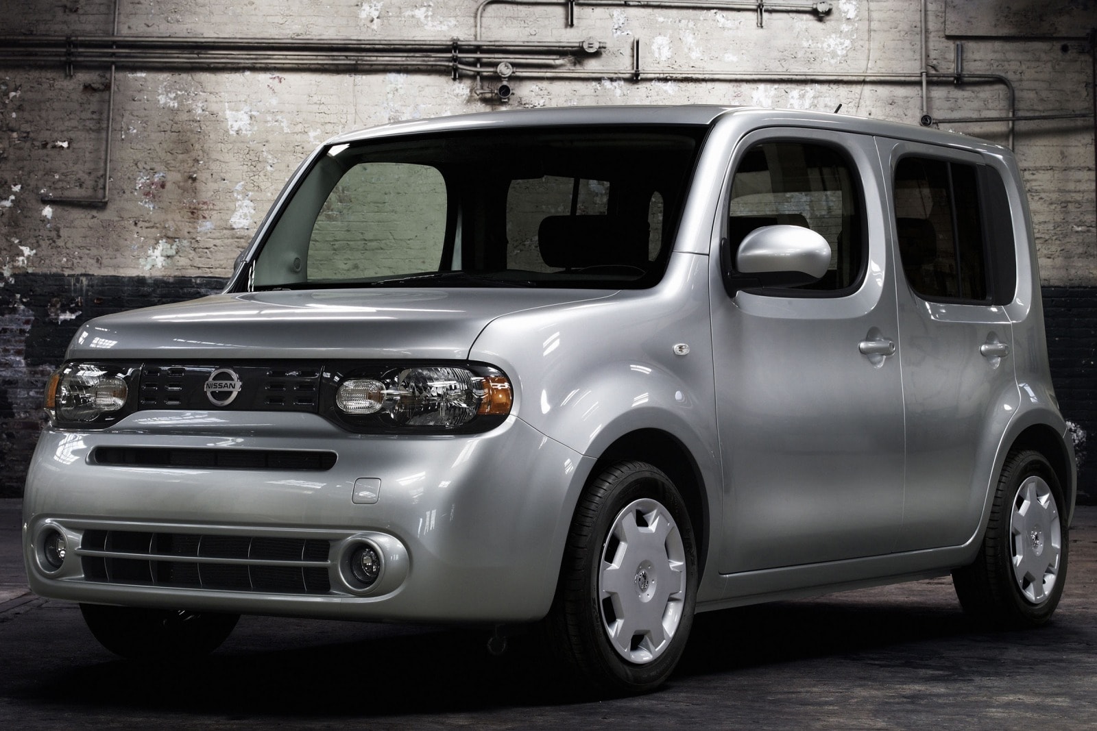 nissan cube 2 wd