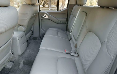 2005 Nissan Frontier 4dr Crew Cab Rear Interior
