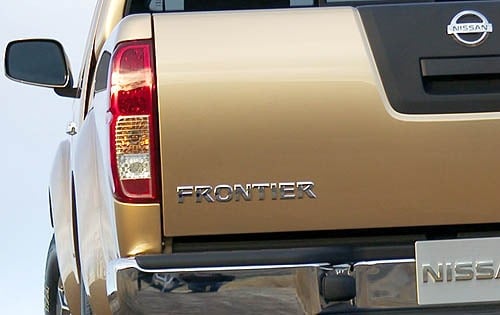 2006 Nissan Frontier LE 4dr King Cab Badging