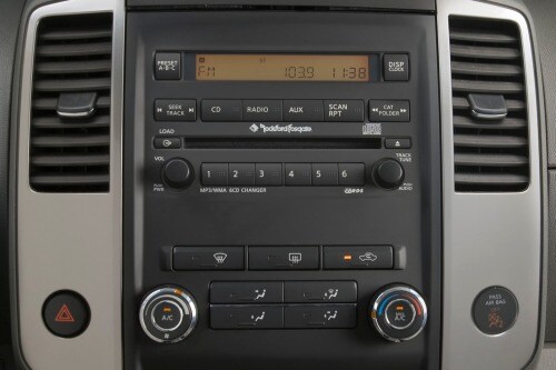 2012 Nissan Frontier SL Crew Cab Pickup Center Console