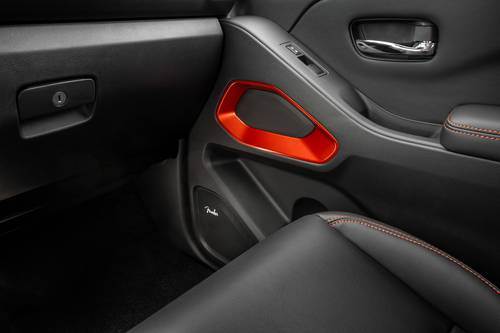 2025 Nissan Frontier PRO-4X Crew Cab Pickup Interior Detail
