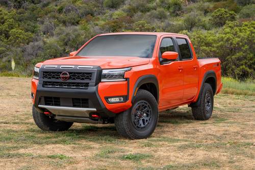 2025 Nissan Frontier PRO-4X Crew Cab Pickup Exterior Shown