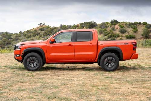 2025 Nissan Frontier PRO-4X Crew Cab Pickup Profile Shown