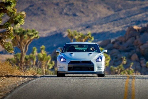 2014 Nissan GT-R Premium Coupe Exterior